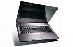 Lenovo IdeaPad Y570 i5414G750P32S